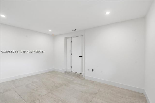 1215 NE 110th St, Miami, FL 33161
