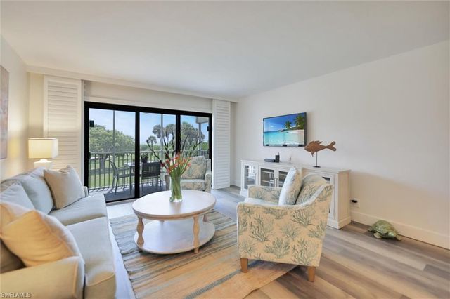 2113 Gulf Beach Villas, Captiva, FL 33924