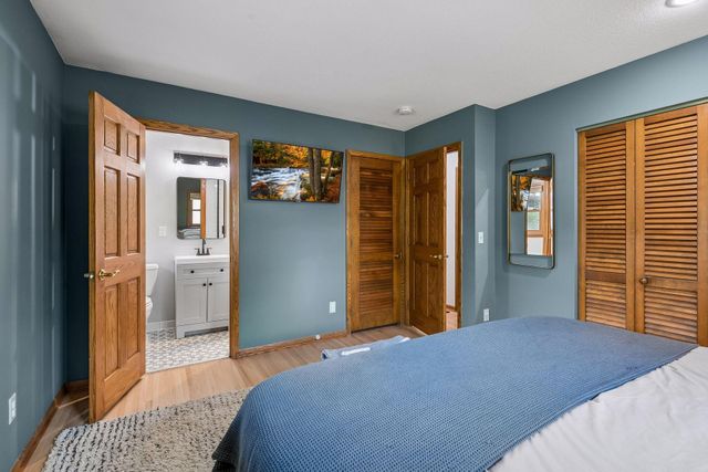 2150 Aquila Avenue N, Golden Valley, MN 55427