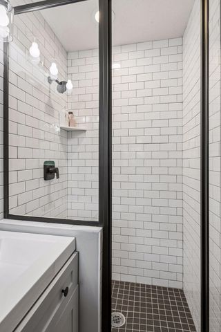 2150 Aquila Avenue N, Golden Valley, MN 55427