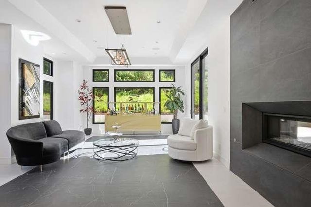 18800 Saratoga Los Gatos Road, Los Gatos, CA 95030