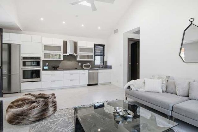 18800 Saratoga Los Gatos Road, Los Gatos, CA 95030