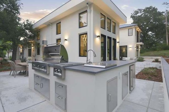 18800 Saratoga Los Gatos Road, Los Gatos, CA 95030