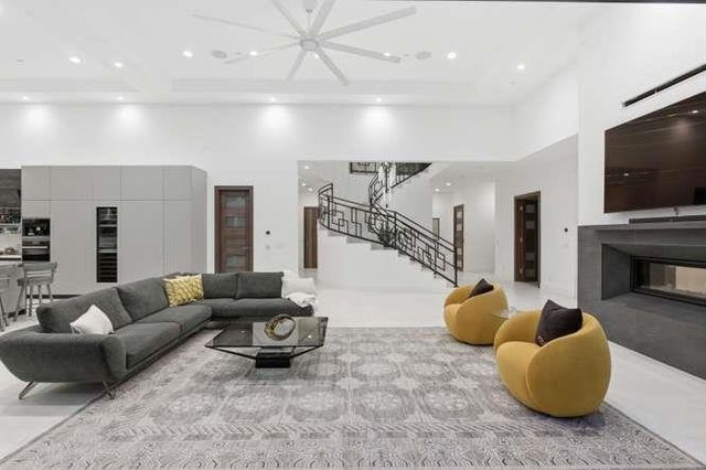 18800 Saratoga Los Gatos Road, Los Gatos, CA 95030