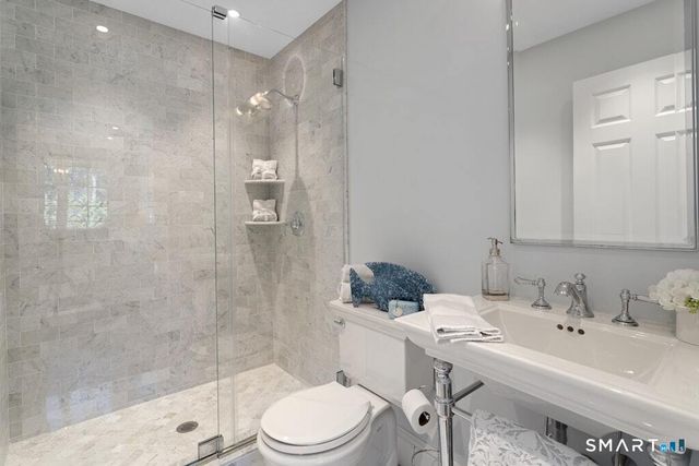 20 Brushwood Road, Stamford, CT 06903