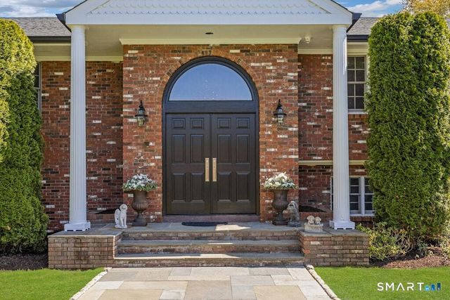 20 Brushwood Road, Stamford, CT 06903