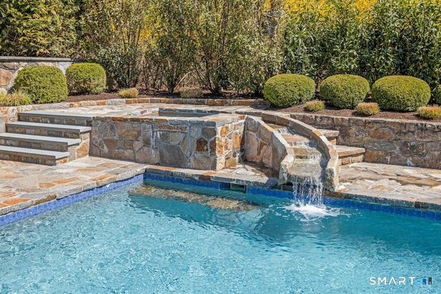 20 Brushwood Road, Stamford, CT 06903