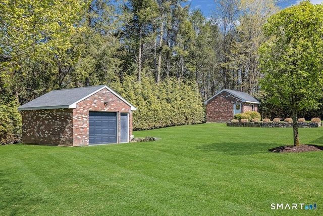 20 Brushwood Road, Stamford, CT 06903