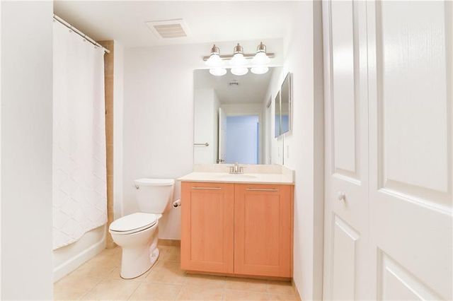 511 SE 5th Avenue 1701, Fort Lauderdale, FL 33301