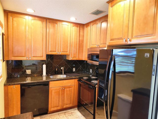 74 Preston, Boca Raton, FL 33434