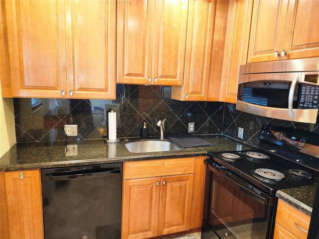 74 Preston, Boca Raton, FL 33434