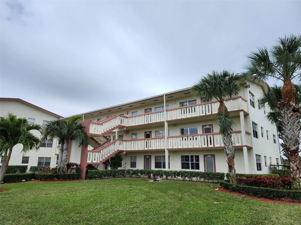 74 Preston, Boca Raton, FL 33434