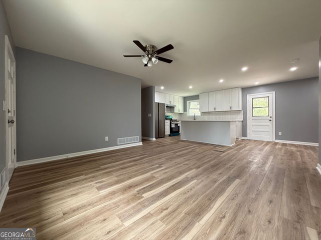 2379 Prestige Square, Morrow, GA 30260