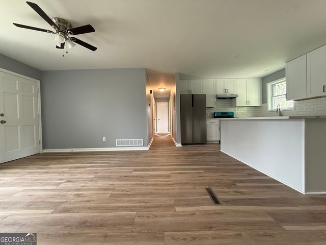 2379 Prestige Square, Morrow, GA 30260