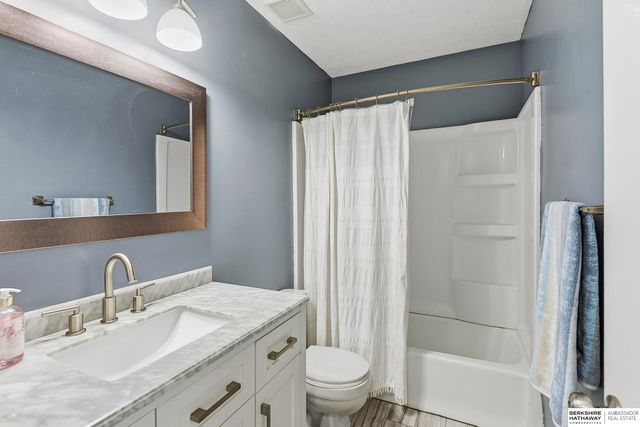 2504 Century Road, Bellevue, NE 68123