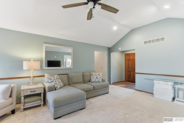 2504 Century Road, Bellevue, NE 68123