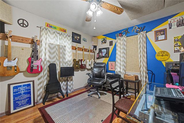1104 Pine Street, Rogers, AR 72756