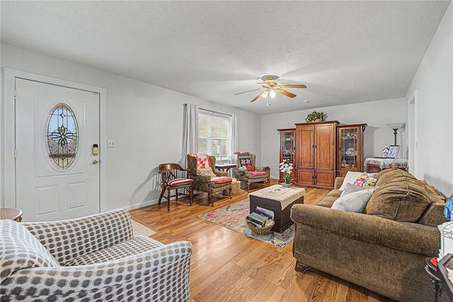 1104 Pine Street, Rogers, AR 72756