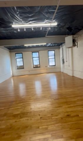 145 Pearl St 03, Boston, MA 02110