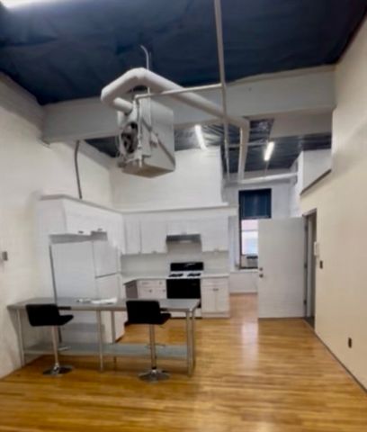 145 Pearl St 03, Boston, MA 02110