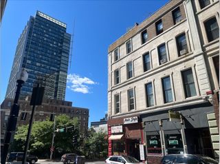 145 Pearl St 03, Boston, MA 02110