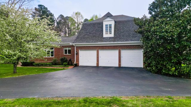 1025 Cedar Springs Road, Athens, TN 37303