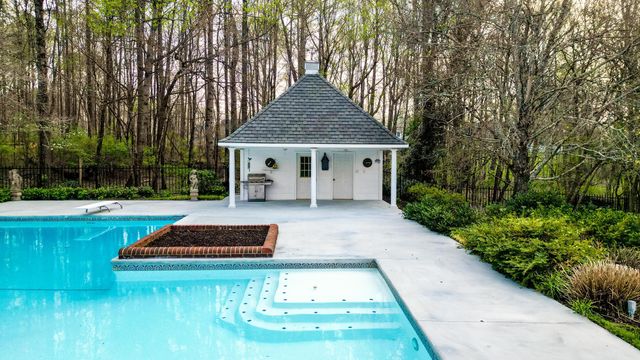 1025 Cedar Springs Road, Athens, TN 37303