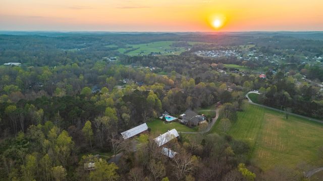 1025 Cedar Springs Road, Athens, TN 37303