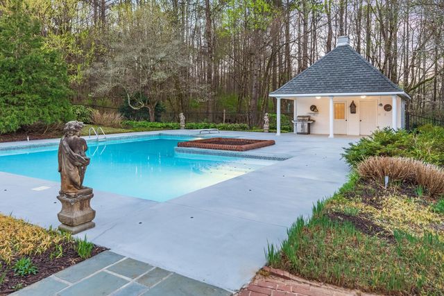 1025 Cedar Springs Road, Athens, TN 37303