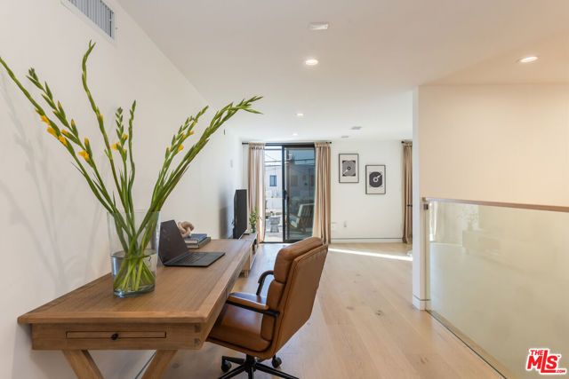 1161 Stearns Drive, Los Angeles, CA 90035