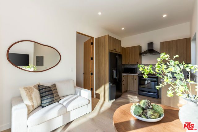1161 Stearns Drive, Los Angeles, CA 90035