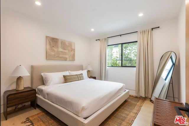 1161 Stearns Drive, Los Angeles, CA 90035
