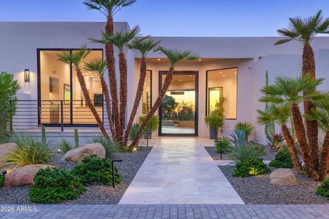 5724 N ECHO CANYON Drive, Phoenix, AZ 85018