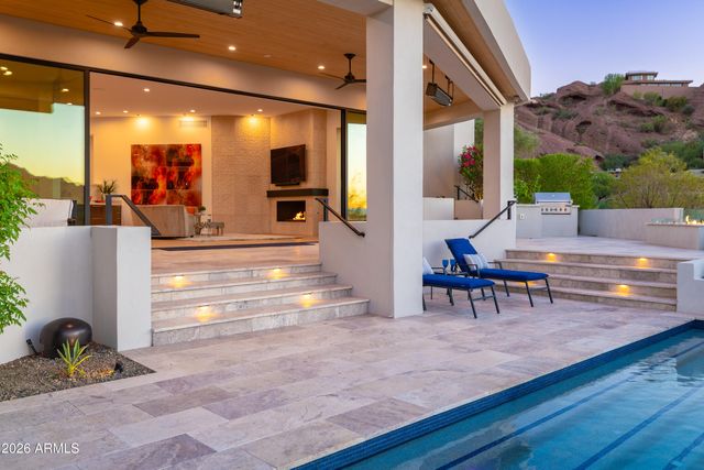 5724 N ECHO CANYON Drive, Phoenix, AZ 85018