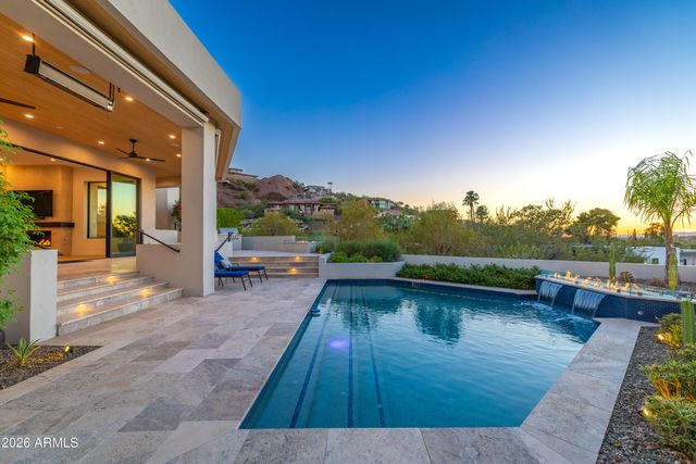 5724 N ECHO CANYON Drive, Phoenix, AZ 85018