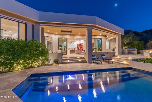 5724 N ECHO CANYON Drive, Phoenix, AZ 85018
