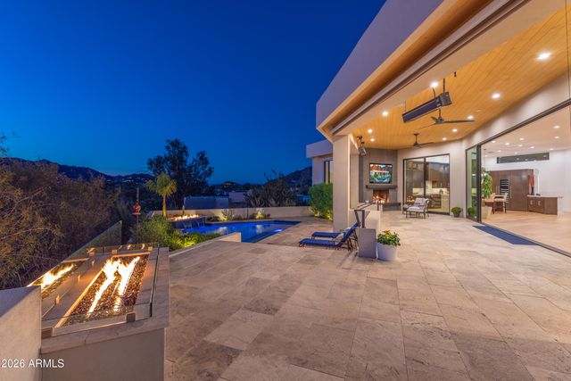 5724 N ECHO CANYON Drive, Phoenix, AZ 85018