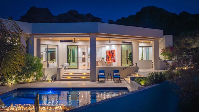 5724 N ECHO CANYON Drive, Phoenix, AZ 85018
