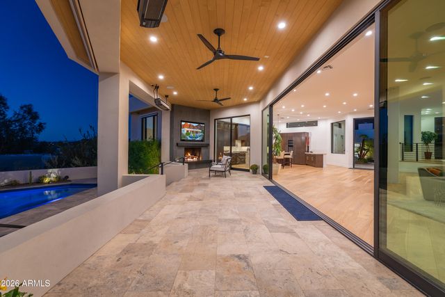 5724 N ECHO CANYON Drive, Phoenix, AZ 85018