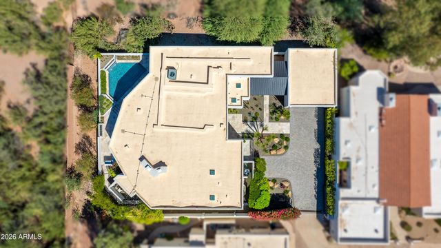 5724 N ECHO CANYON Drive, Phoenix, AZ 85018