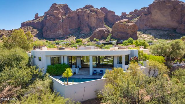 5724 N ECHO CANYON Drive, Phoenix, AZ 85018