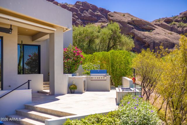 5724 N ECHO CANYON Drive, Phoenix, AZ 85018