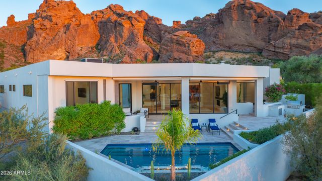 5724 N ECHO CANYON Drive, Phoenix, AZ 85018
