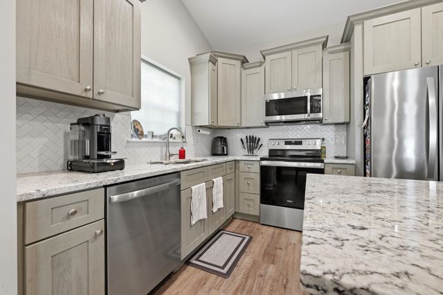 359 Dunbarton Ln., Conway, SC 29526