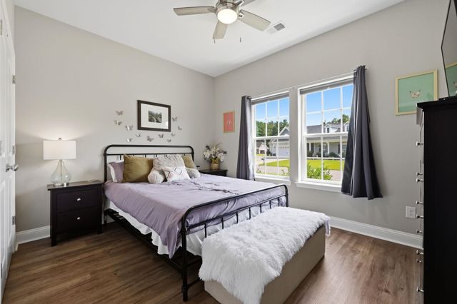 359 Dunbarton Ln., Conway, SC 29526