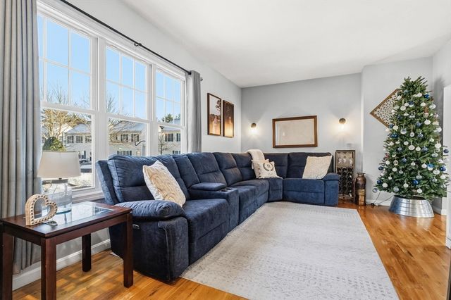 2 Jenna Ln 2, Pembroke, MA 02359