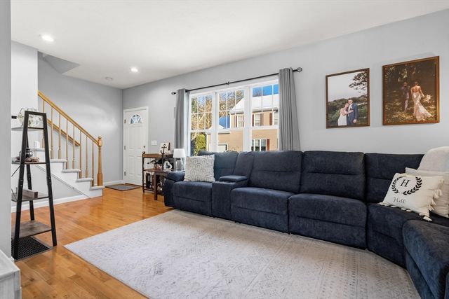 2 Jenna Ln 2, Pembroke, MA 02359