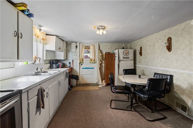 407 and 411 Mowry Rd, Potter Twp, PA 15061