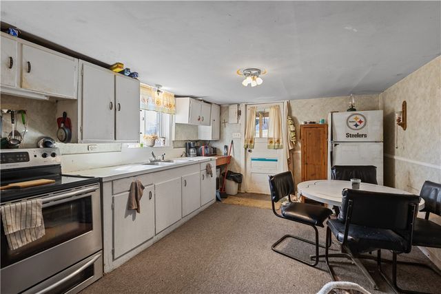 407 and 411 Mowry Rd, Potter Twp, PA 15061