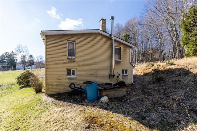 407 and 411 Mowry Rd, Potter Twp, PA 15061
